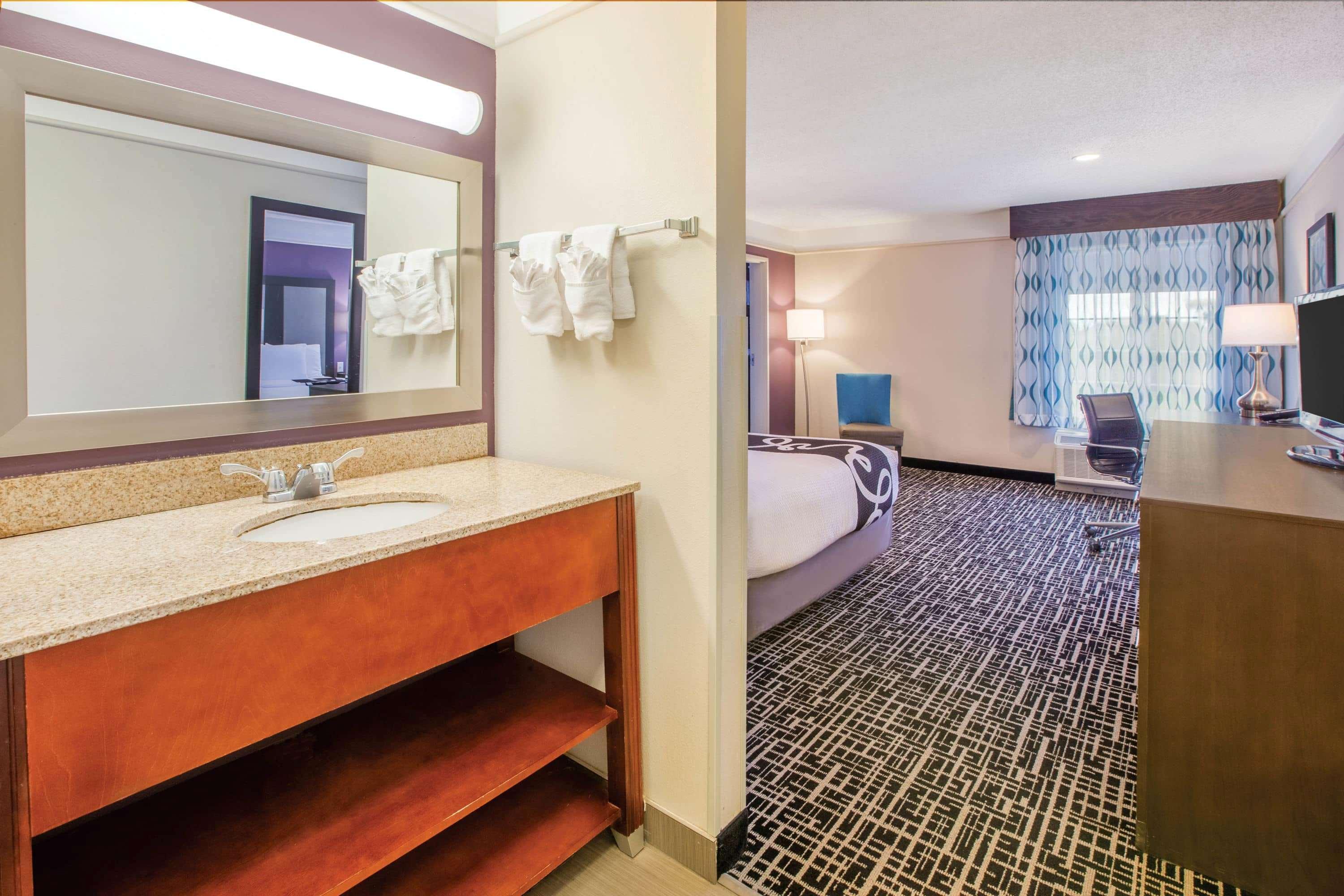 La Quinta By Wyndham Cincinnati Airport Florence Exterior photo