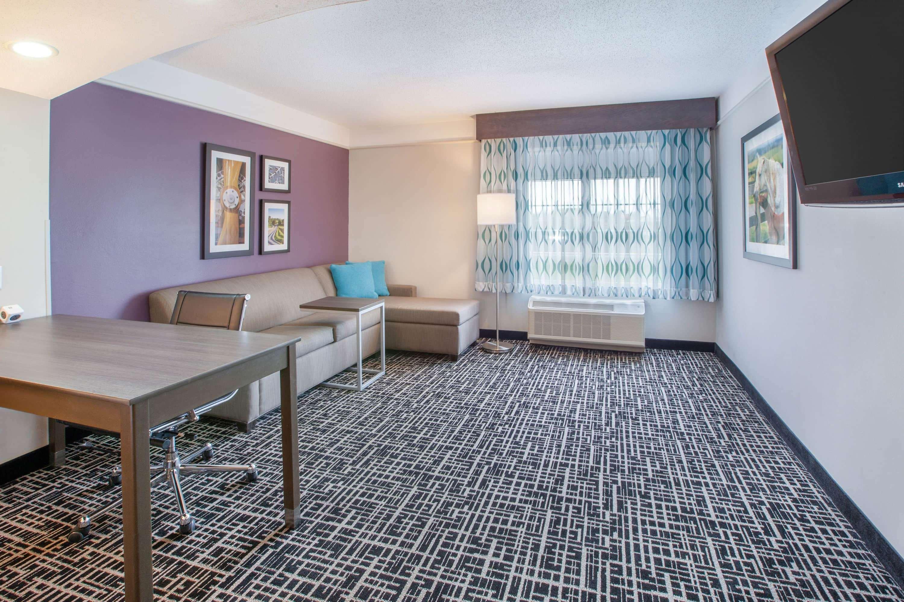 La Quinta By Wyndham Cincinnati Airport Florence Exterior photo